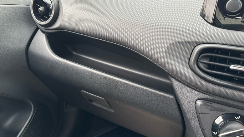 Hyundai i10 1.0 Advance 5dr Petrol Hatchback